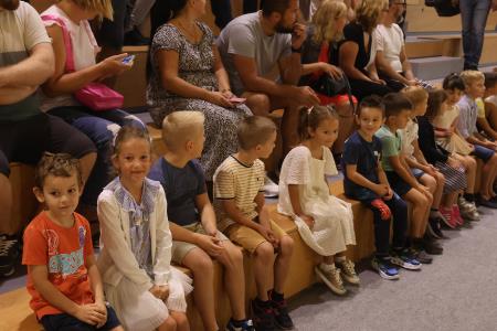 PRVI ŠOLSKI DAN RAKEK 02 FOTO LJUBO VUKELIČ